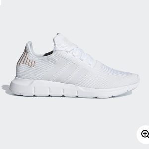 Adidas Swift Run New!!!